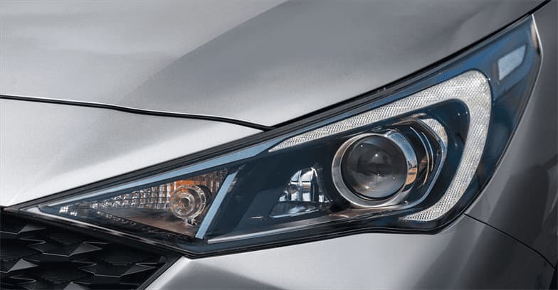 Hyundai Accent - Ngoại thất 3