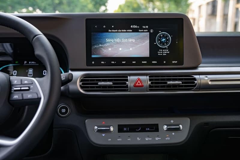 Hyundai Stargazer - Nội thất 2