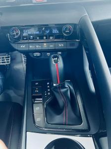 Hyundai Elantra - Nội thất 3